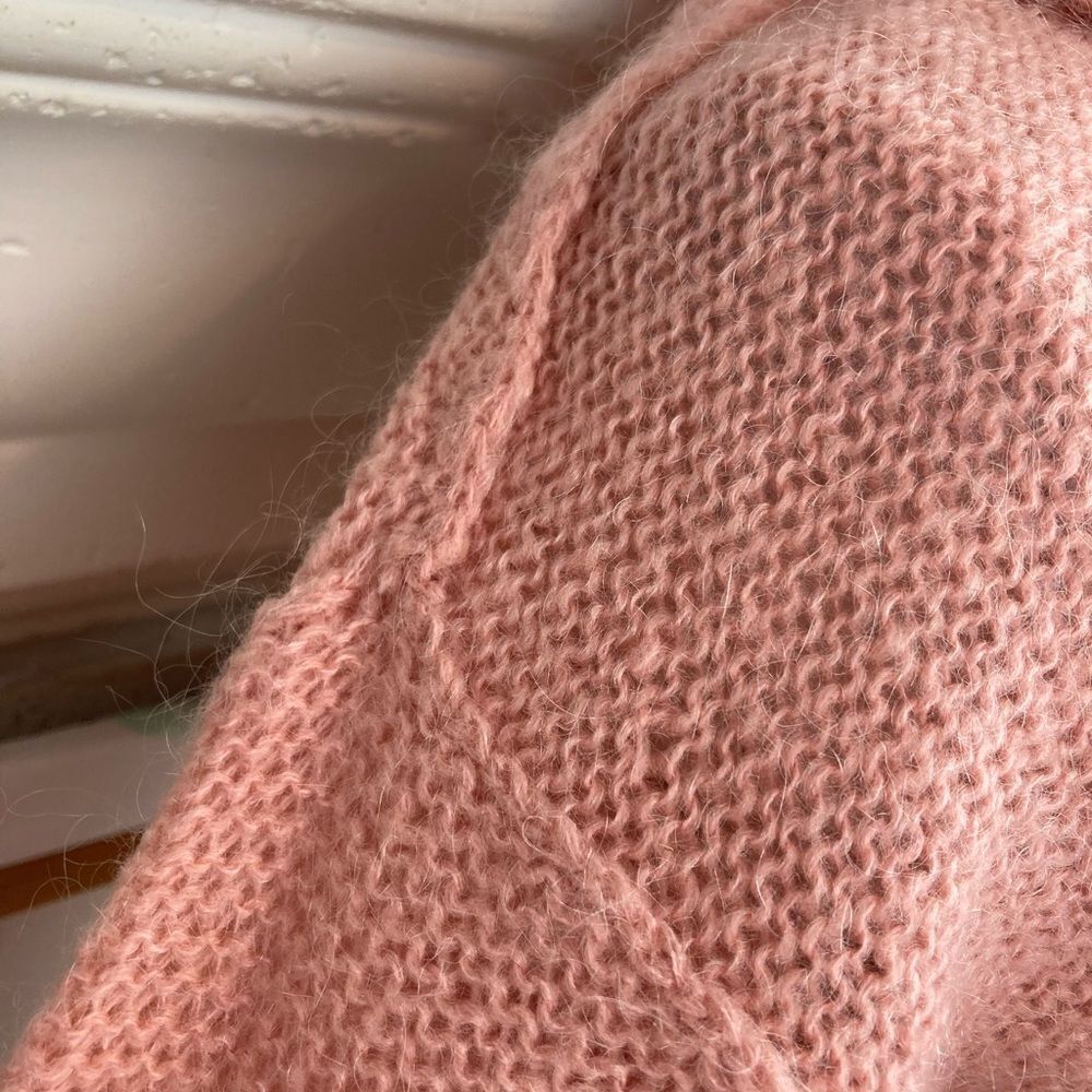 J.Crew oversized feminine shawl neck snuggly pink sweater 💕more like M - Picture 6 of 8